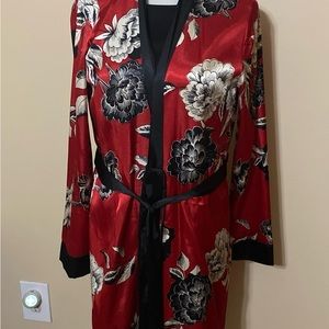 APT 9  Intimates small Red with Black white Roses Poly with